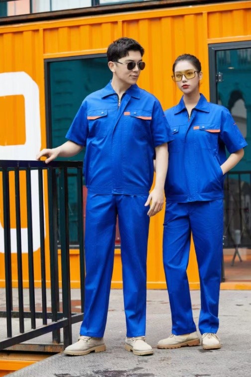 長(zhǎng)沙炭河服飾有限公司,長(zhǎng)沙西服定制公司,工作服定制,沖鋒衣定制,T恤定制 長(zhǎng)沙炭河服飾有限公司,長(zhǎng)沙西服定制公司,工作服定制,沖鋒衣定制,T恤定制